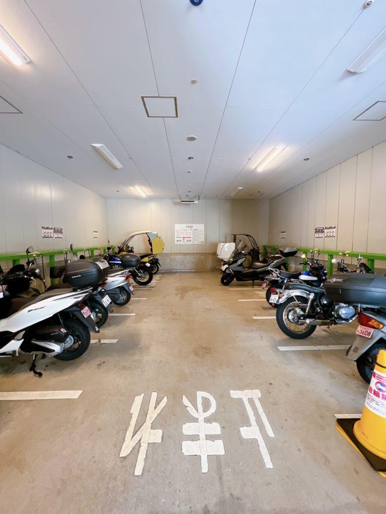 二子玉川のバイク駐車場