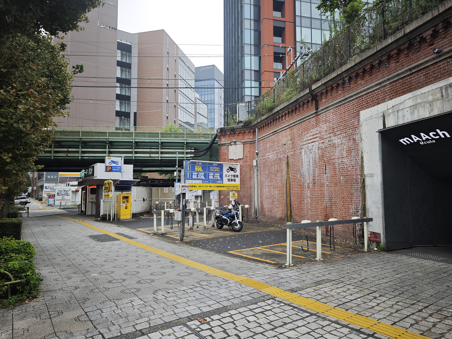 バイクタイムズ秋葉原万世橋