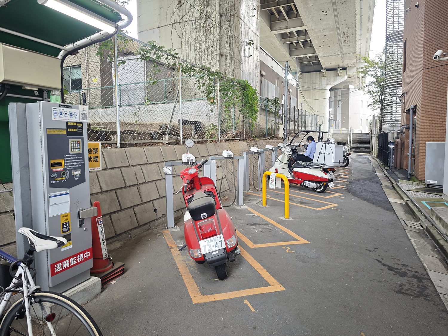 代々木・北参道の時間貸しバイク駐車場