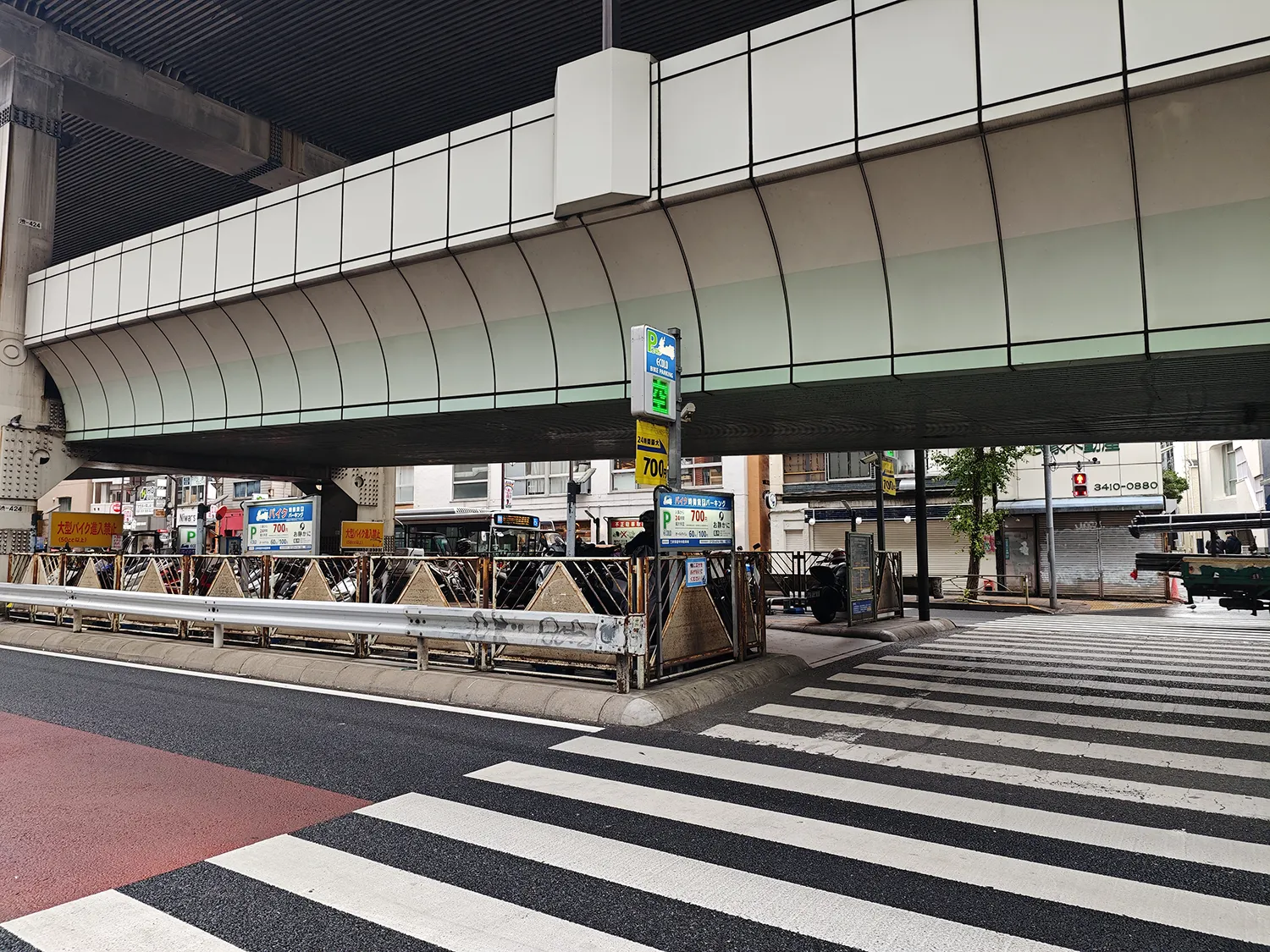 ECORO BIKE PARKING（三軒茶屋）