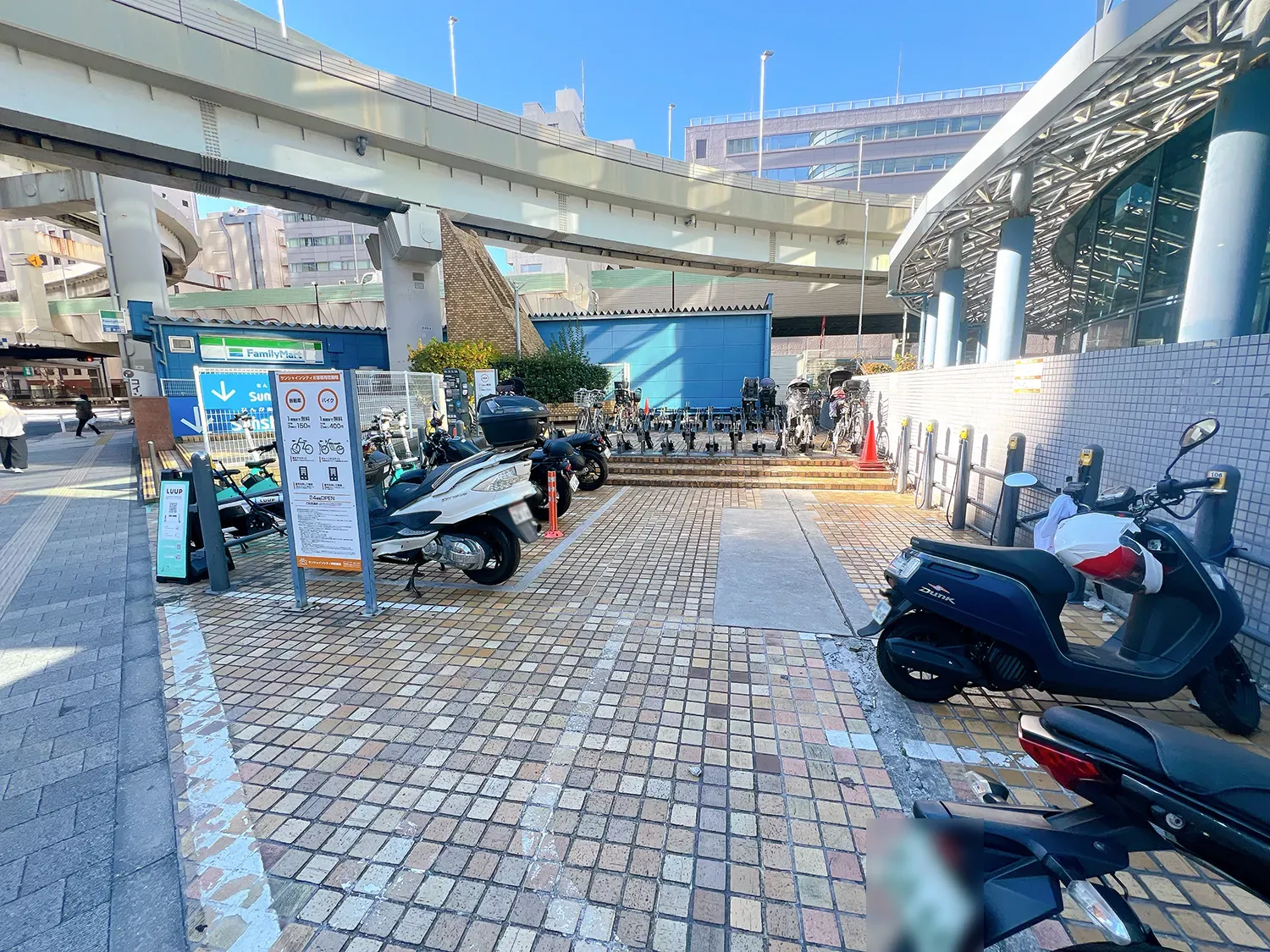 サンシャインシティお客様駐車場