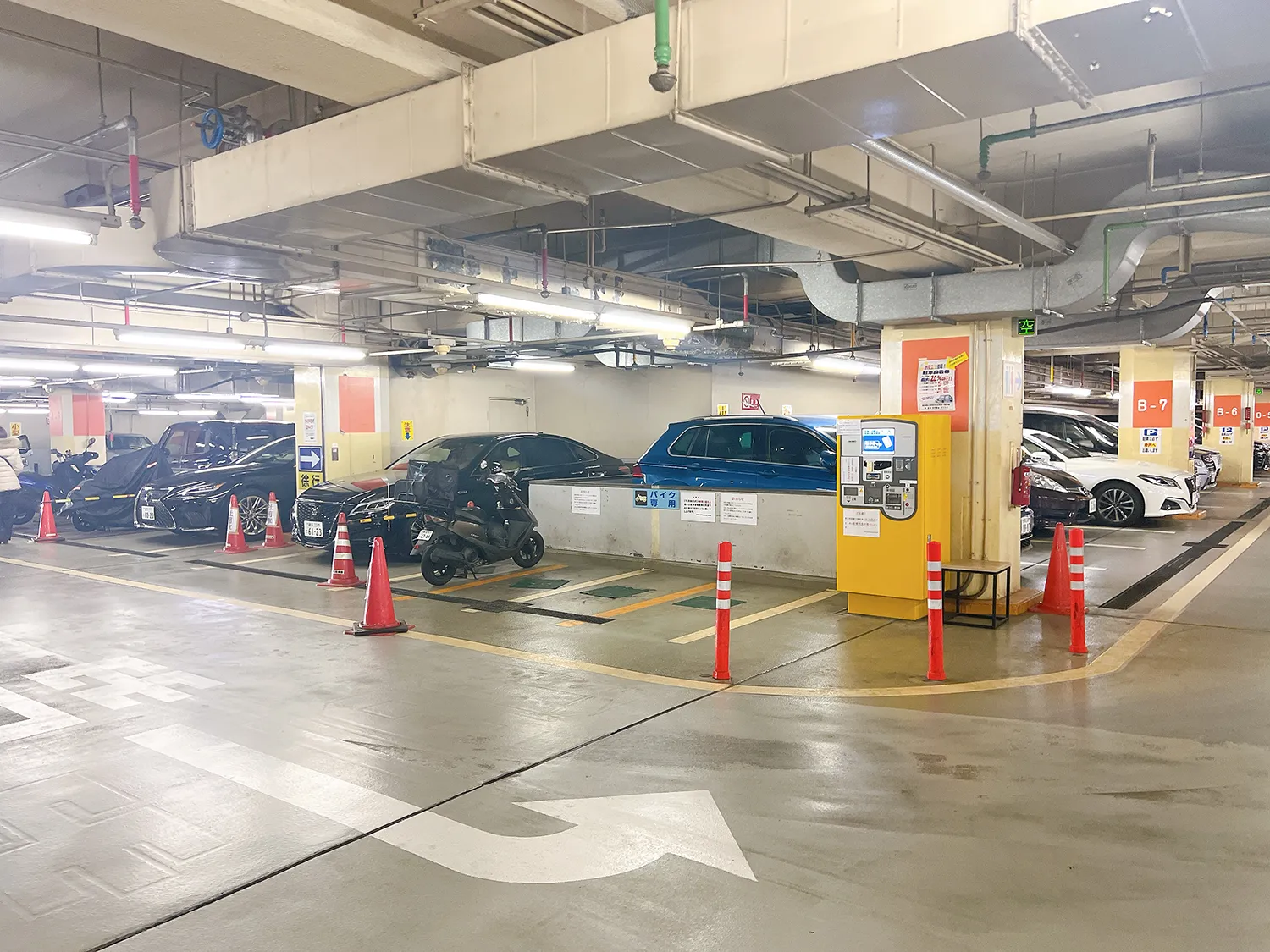 池袋西口都市計画公共地下駐車場