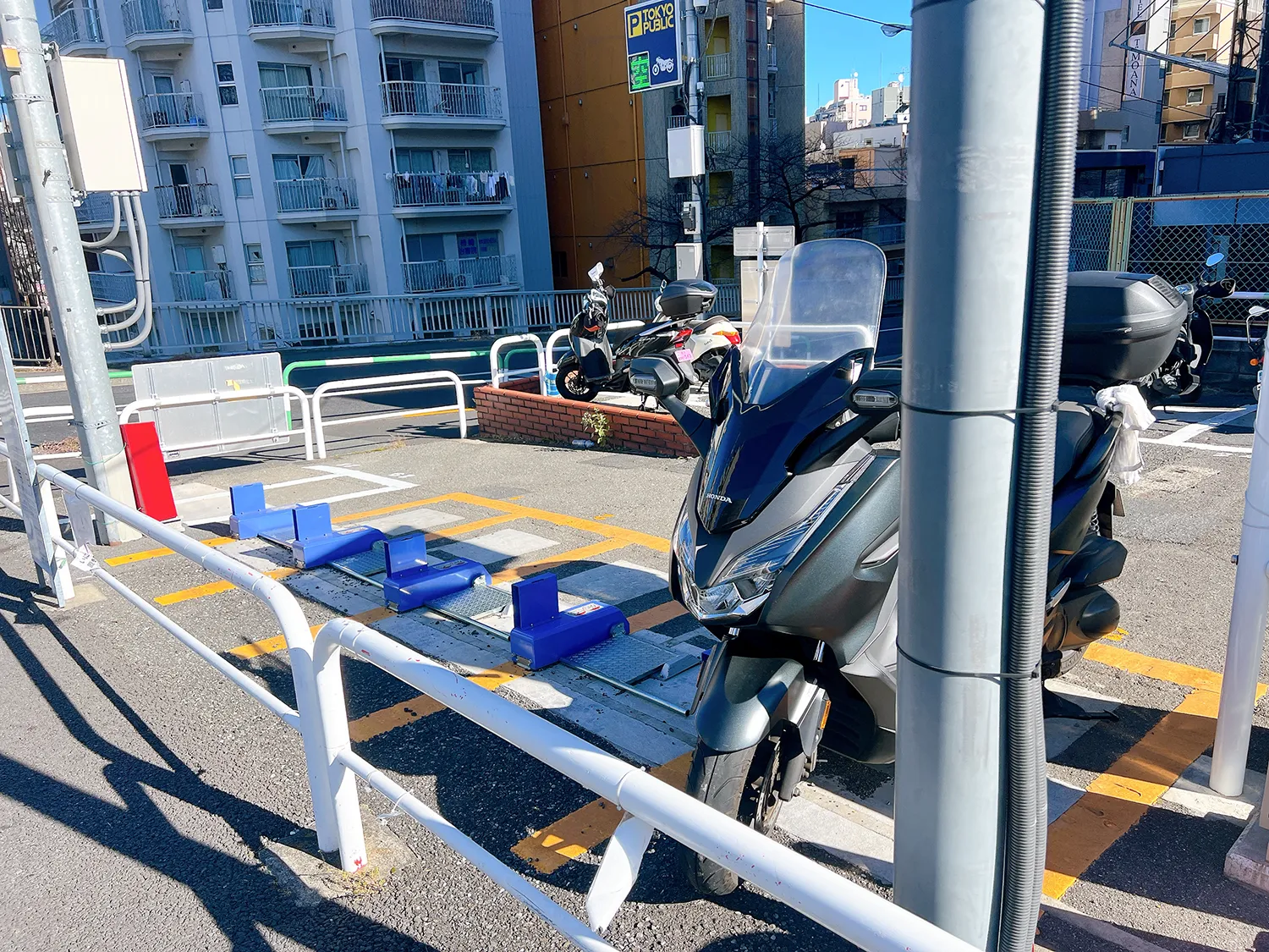 ＴＯＫＹＯ ＰＵＢＬＩＣ 空蝉橋オートバイ専用駐車場（大塚駅）