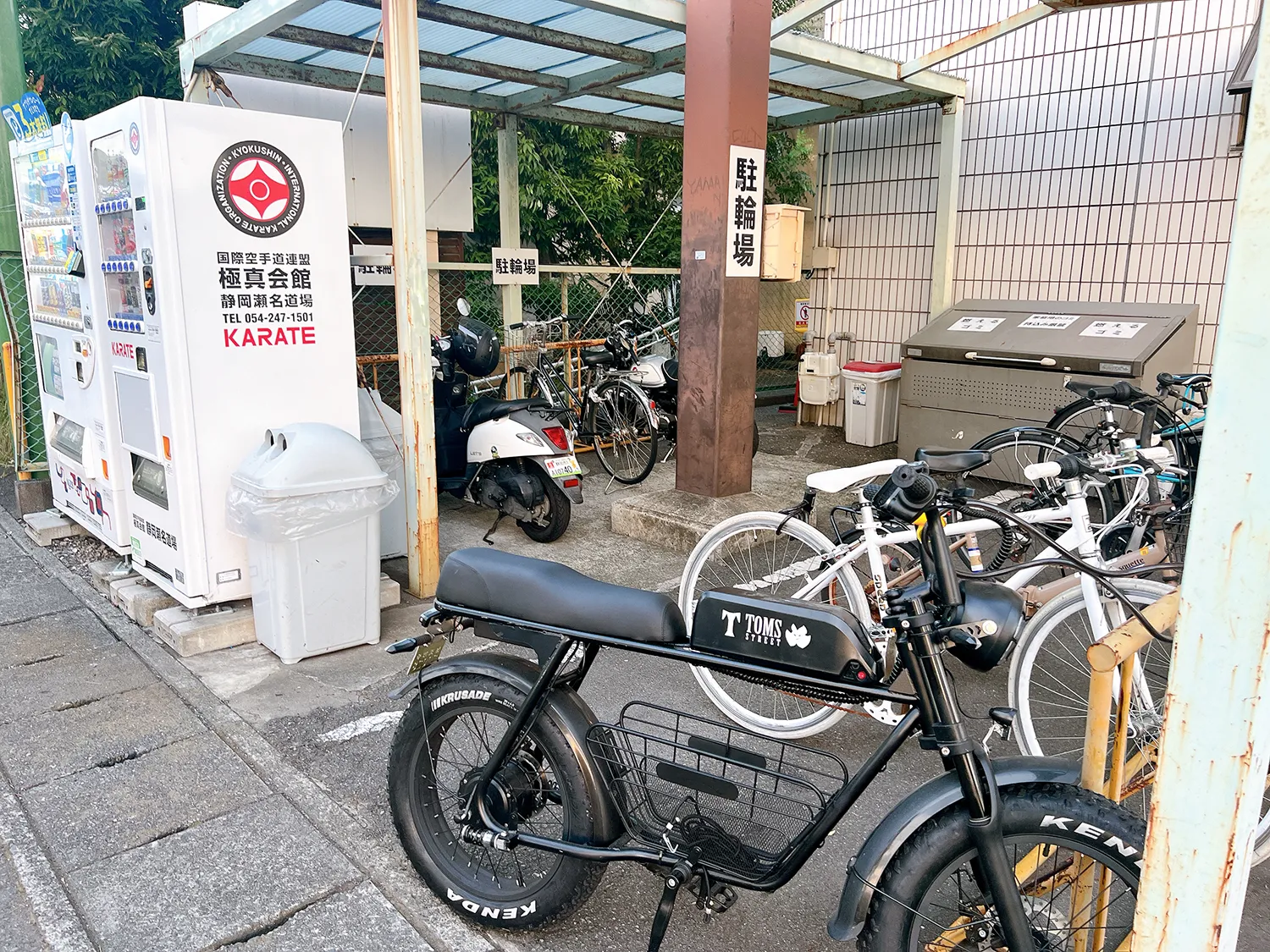 サウナしきじバイク置き場